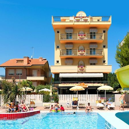 Hotel Caravel B&B Misano Adriatico Dış mekan fotoğraf