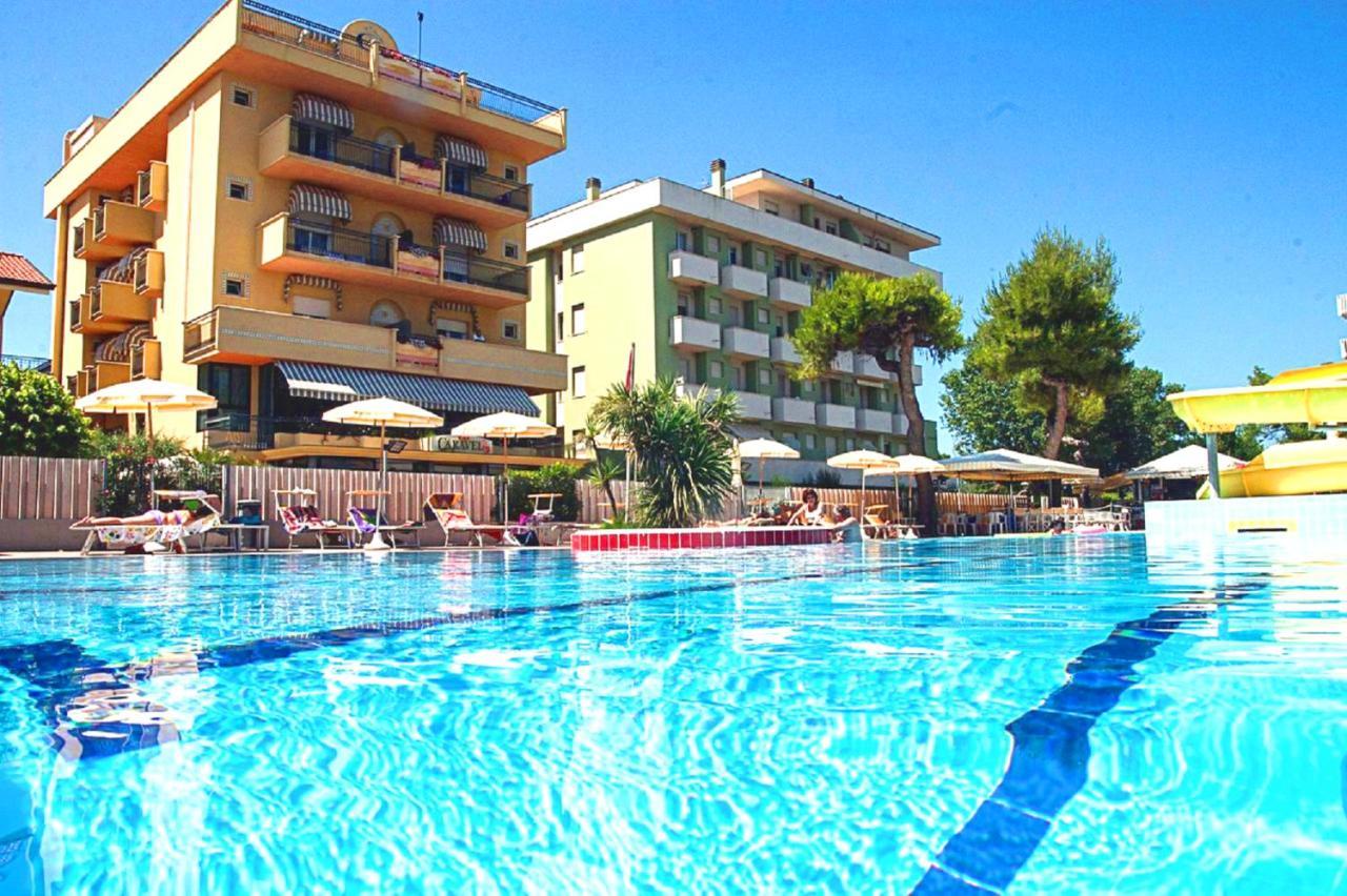 Hotel Caravel B&B Misano Adriatico Dış mekan fotoğraf