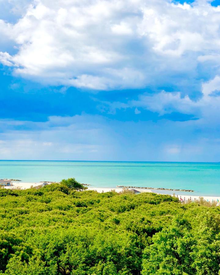 Hotel Caravel B&B Misano Adriatico Dış mekan fotoğraf